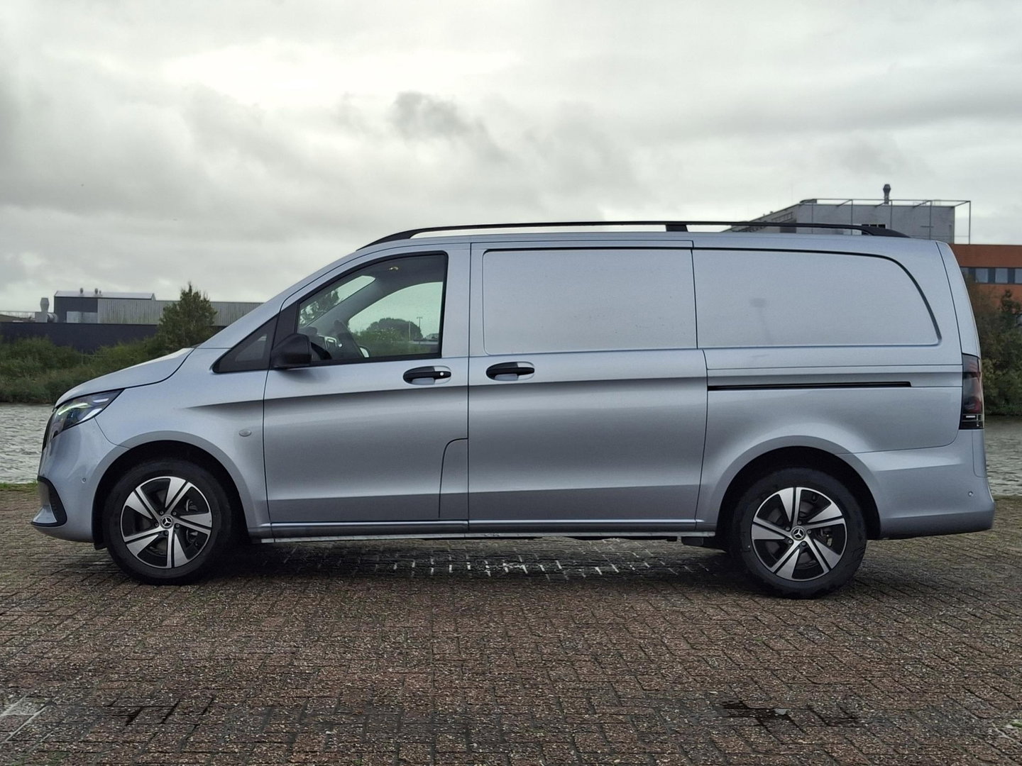 Mercedes-Benz Vito 116 CDI L2 Pro | 2x SCHUIFDEUR | LED | LEDER | LUXE UITVOERING | CARPLAY | CAMERA | TREKHAAK