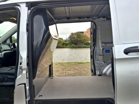 Mercedes-Benz Vito 116 CDI L2 Pro | 2x SCHUIFDEUR | LED | LEDER | LUXE UITVOERING | CARPLAY | CAMERA | TREKHAAK