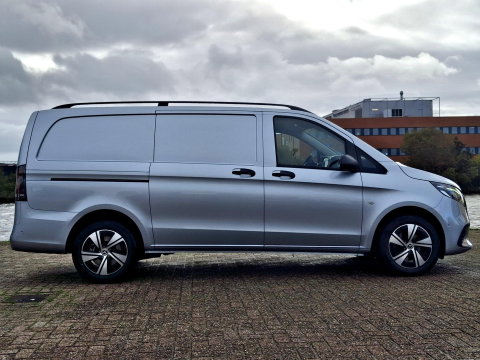 Mercedes-Benz Vito 116 CDI L2 Pro | 2x SCHUIFDEUR | LED | LEDER | LUXE UITVOERING | CARPLAY | CAMERA | TREKHAAK