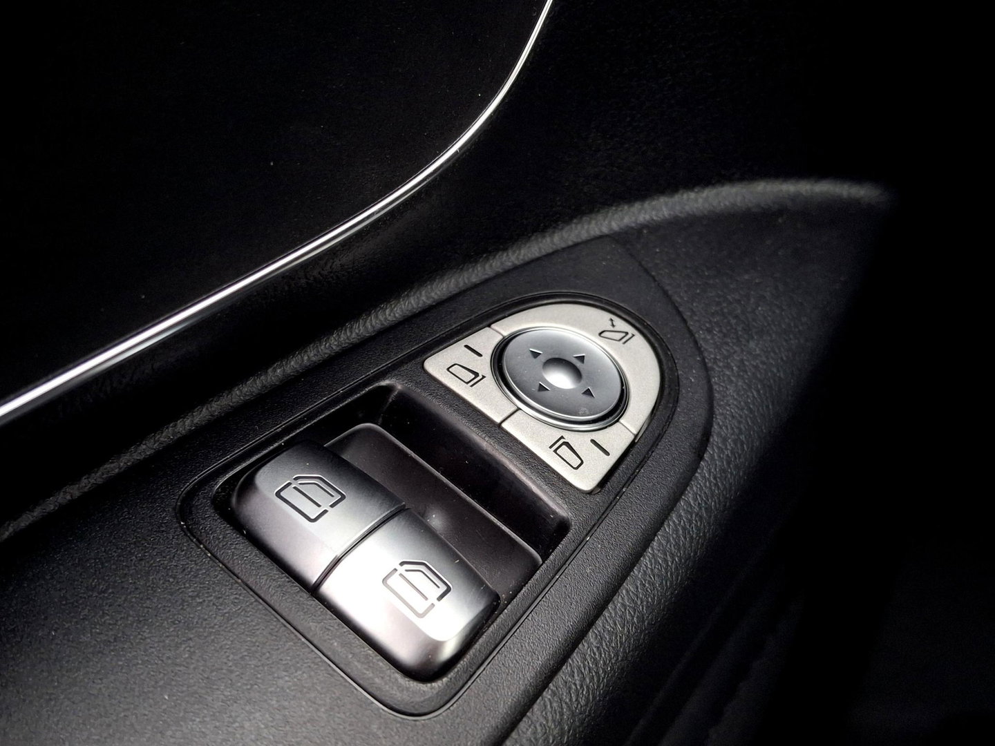 Mercedes-Benz Vito 116 CDI L2 Pro | 2x SCHUIFDEUR | LED | LEDER | LUXE UITVOERING | CARPLAY | CAMERA | TREKHAAK
