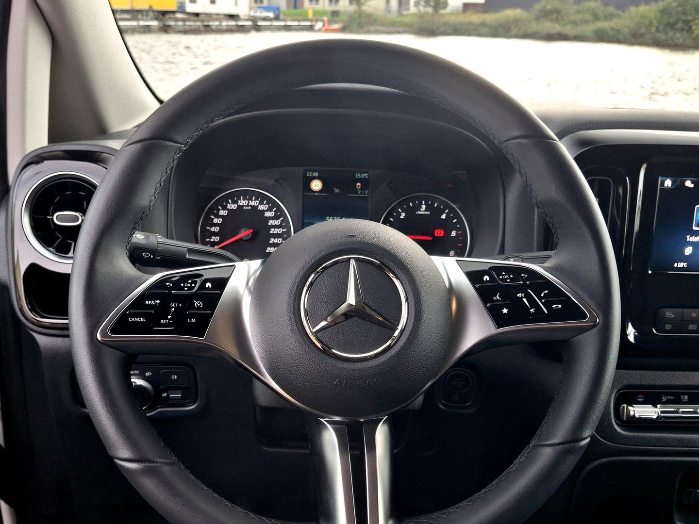 Mercedes-Benz Vito 116 CDI L2 Pro | 2x SCHUIFDEUR | LED | LEDER | LUXE UITVOERING | CARPLAY | CAMERA | TREKHAAK