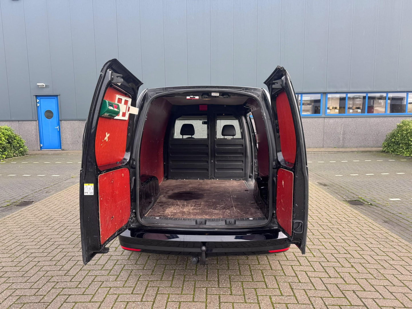 Volkswagen Caddy 2.0 TDI L2 Maxi EURO6 Leer Airco Cruise ZWART LM