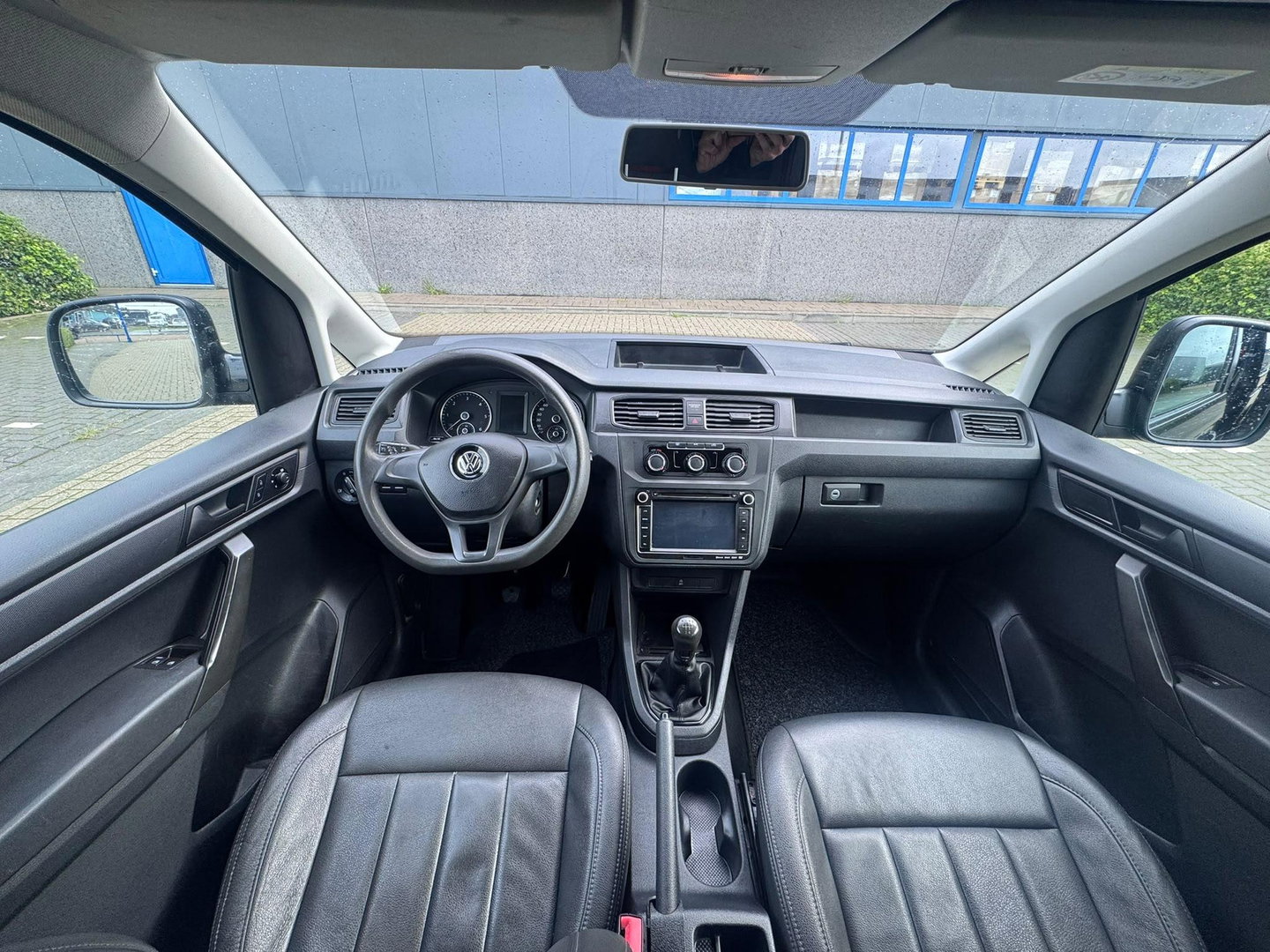 Volkswagen Caddy 2.0 TDI L2 Maxi EURO6 Leer Airco Cruise ZWART LM