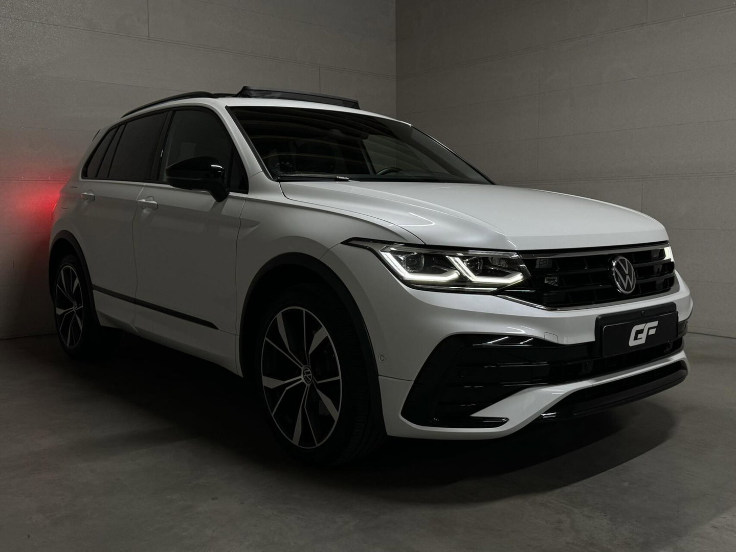 Volkswagen Tiguan 1.4 TSI eHybrid R-Line Black Style Pano HUD 360º Carplay