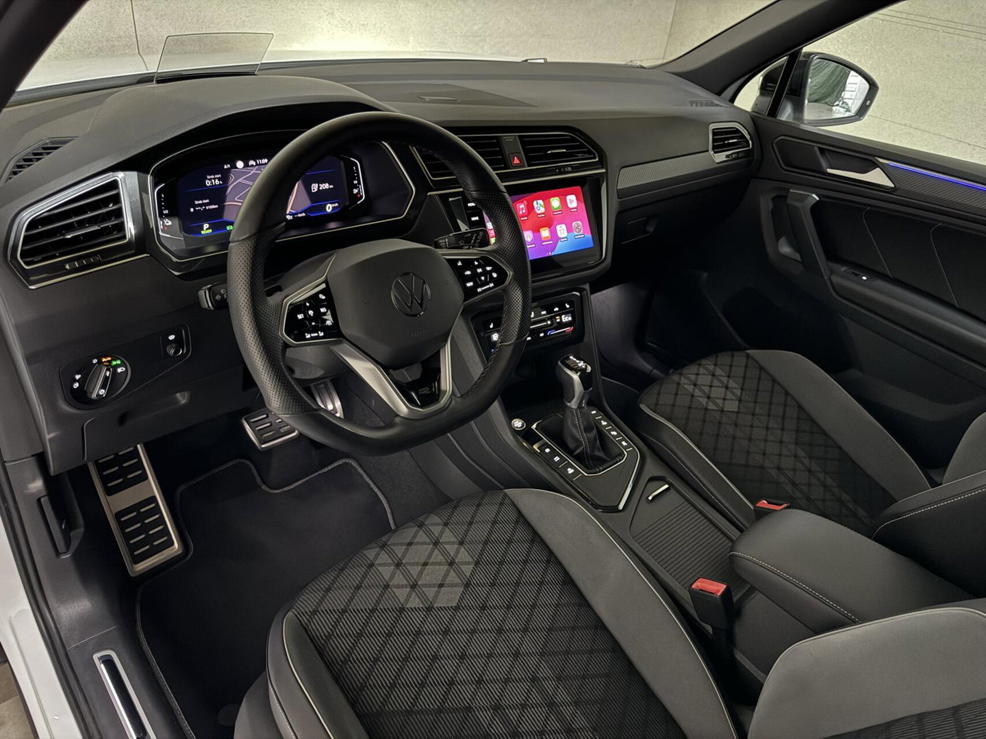 Volkswagen Tiguan 1.4 TSI eHybrid R-Line Black Style Pano HUD 360º Carplay