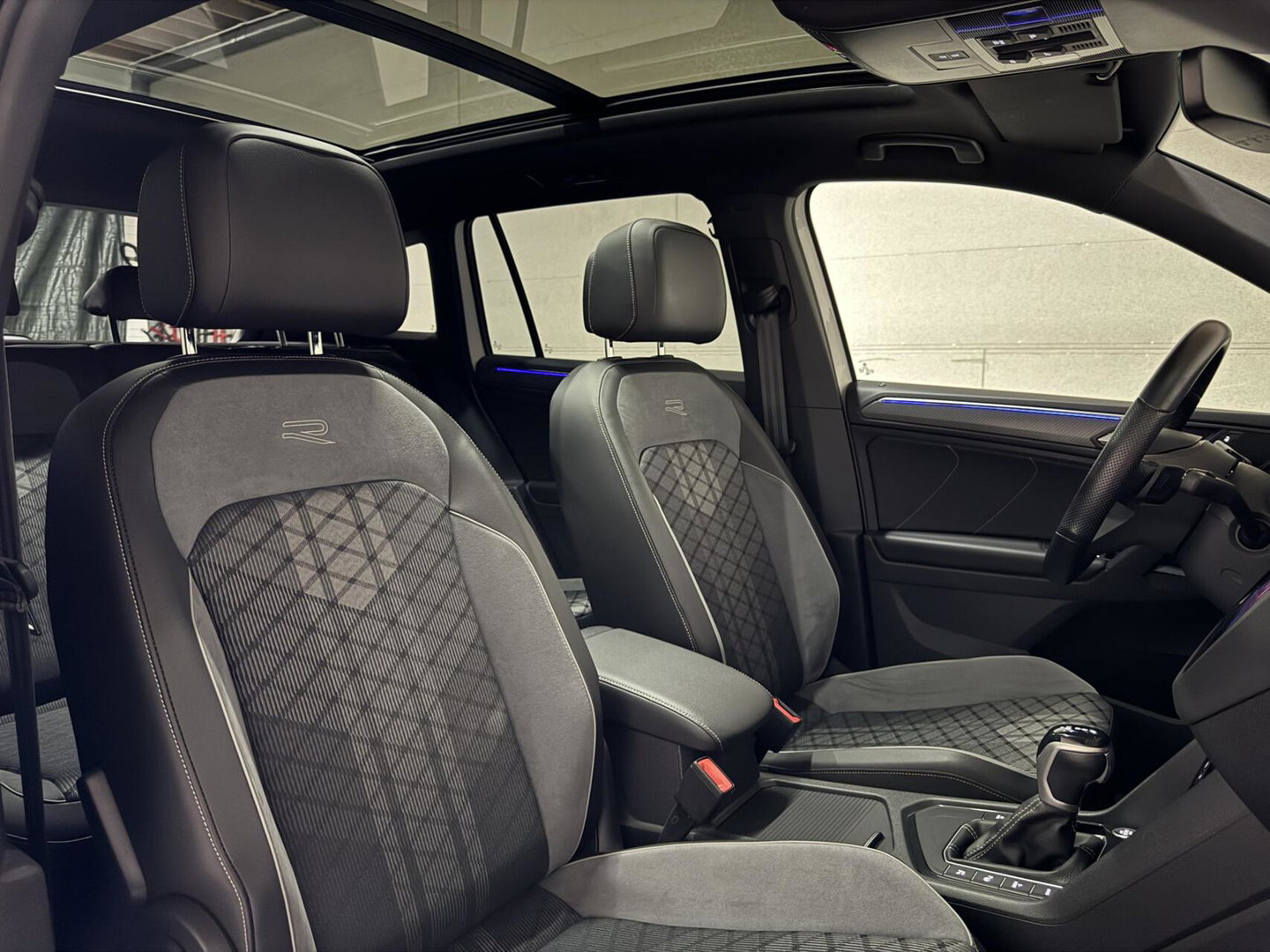 Volkswagen Tiguan 1.4 TSI eHybrid R-Line Black Style Pano HUD 360º Carplay