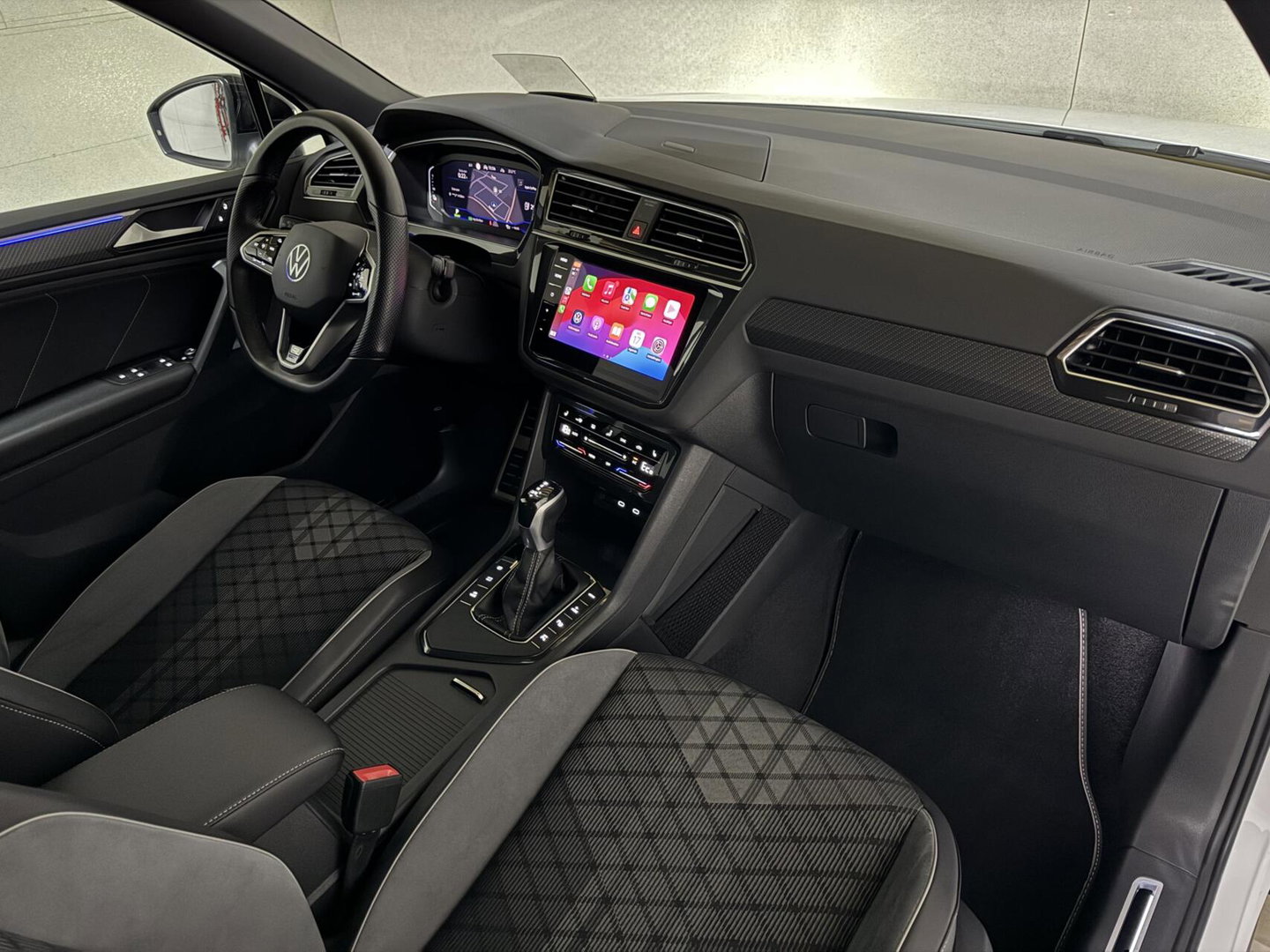Volkswagen Tiguan 1.4 TSI eHybrid R-Line Black Style Pano HUD 360º Carplay