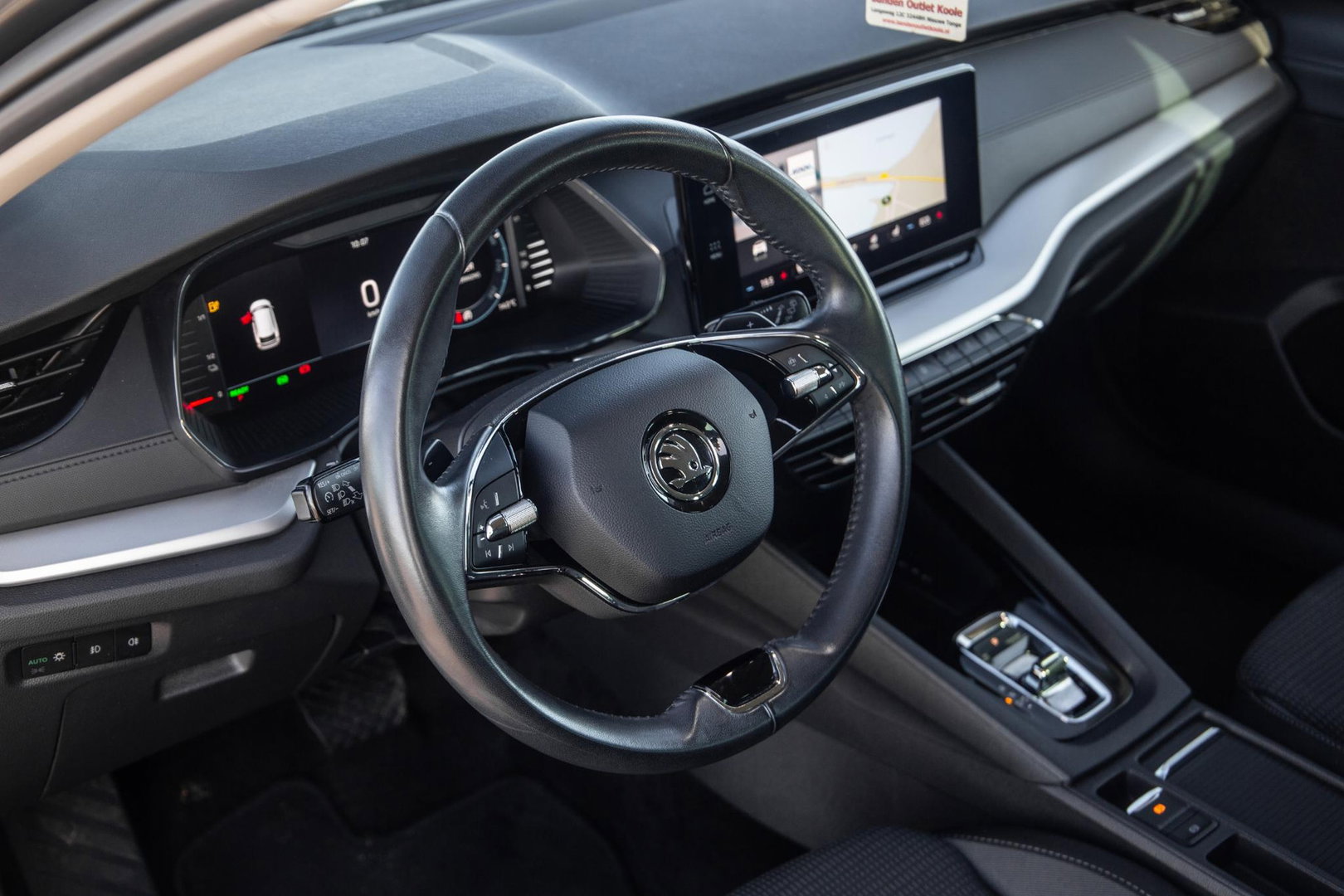 Škoda Octavia Combi 1.4 TSI iV PHEV Business Edition AIRCO / CRUISE CONTROLE / 204 PK / STOELVERWAMRING / NAVI /  CARPLAY / CAMERA
