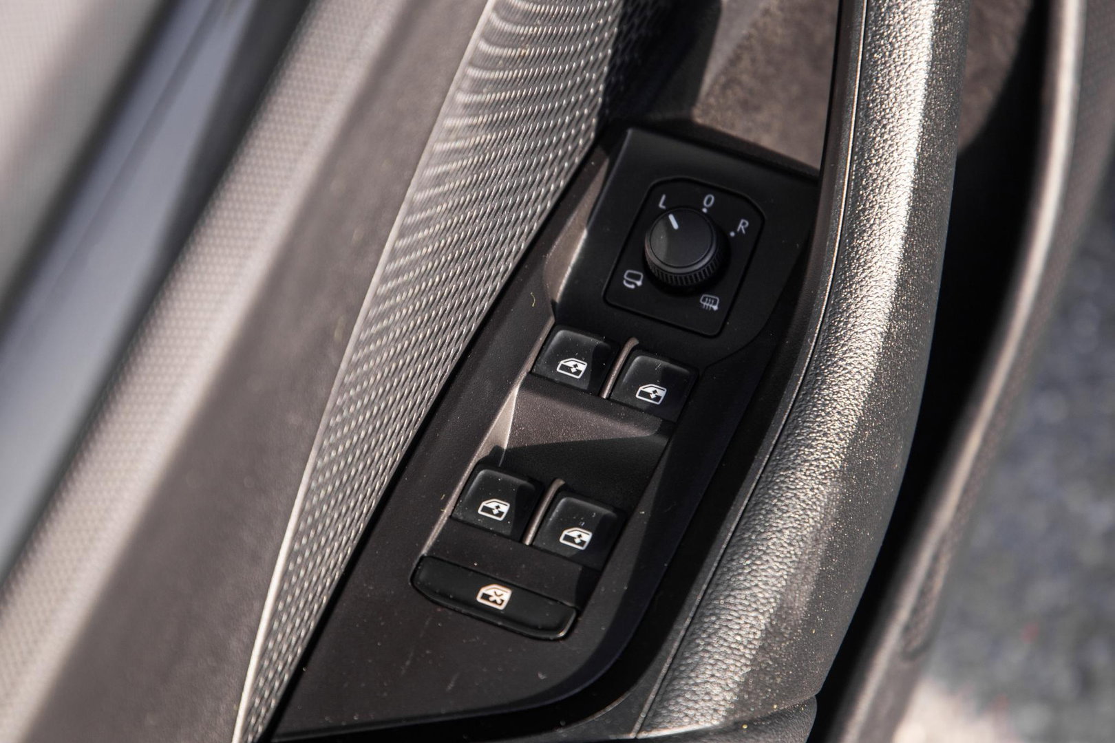 Škoda Octavia Combi 1.4 TSI iV PHEV Business Edition AIRCO / CRUISE CONTROLE / 204 PK / STOELVERWAMRING / NAVI /  CARPLAY / CAMERA
