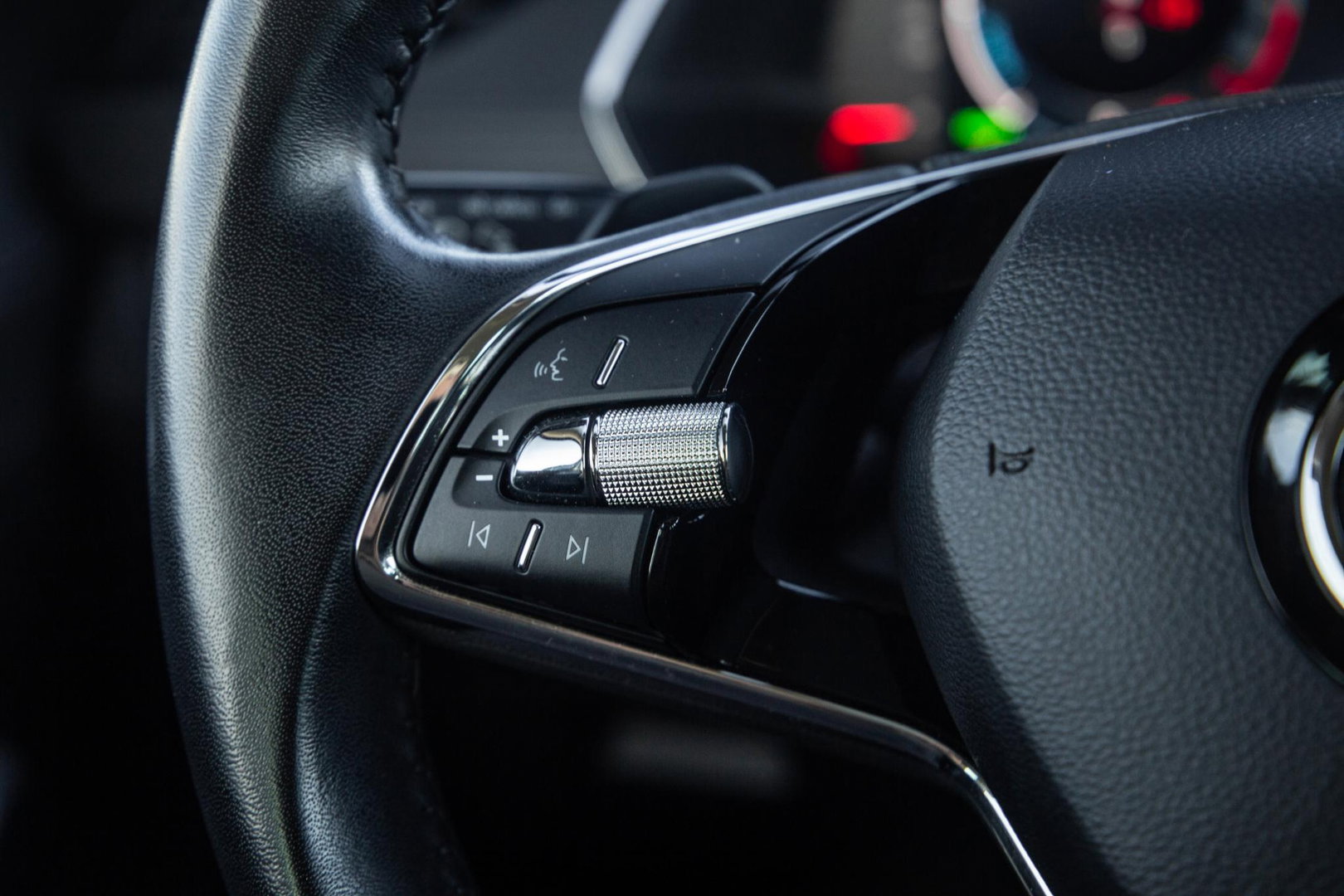 Škoda Octavia Combi 1.4 TSI iV PHEV Business Edition AIRCO / CRUISE CONTROLE / 204 PK / STOELVERWAMRING / NAVI /  CARPLAY / CAMERA