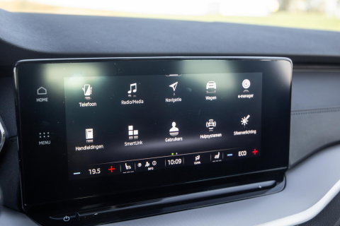 Škoda Octavia Combi 1.4 TSI iV PHEV Business Edition AIRCO / CRUISE CONTROLE / 204 PK / STOELVERWAMRING / NAVI /  CARPLAY / CAMERA