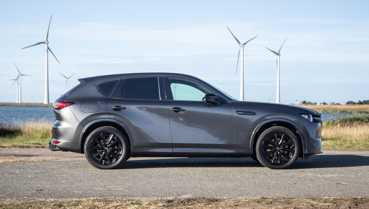 Mazda CX-60 2.5 e-SkyActiv PHEV Homura PANORAMA / TREKHAAK / 360 CAMERA / STOELVERWARMING + KOELING / CARPLAY / ADAPTIVE CRUISE