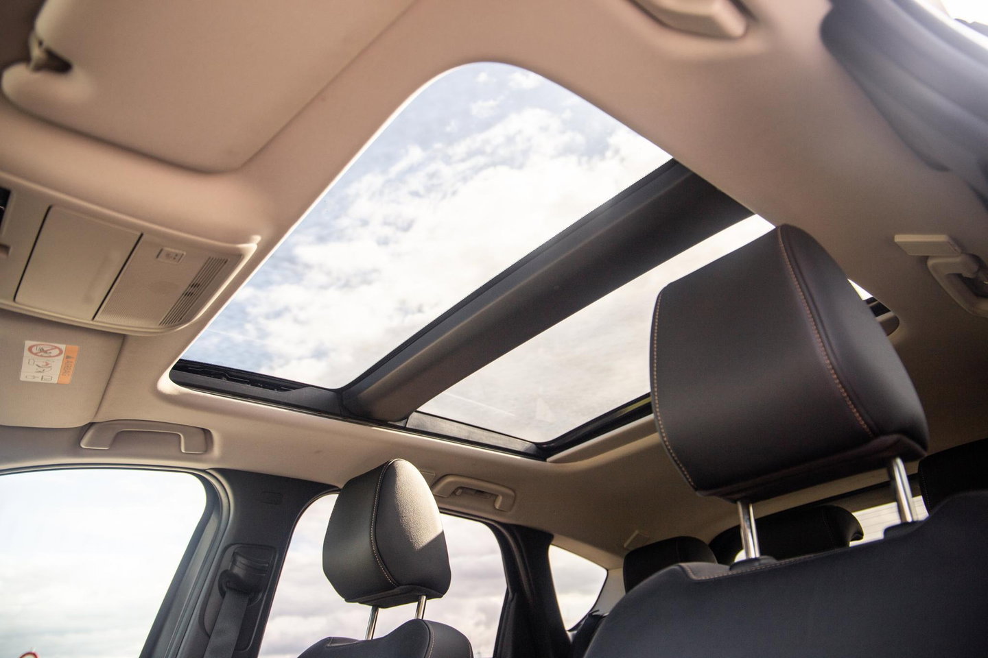Mazda CX-60 2.5 e-SkyActiv PHEV Homura PANORAMA / TREKHAAK / 360 CAMERA / STOELVERWARMING + KOELING / CARPLAY / ADAPTIVE CRUISE