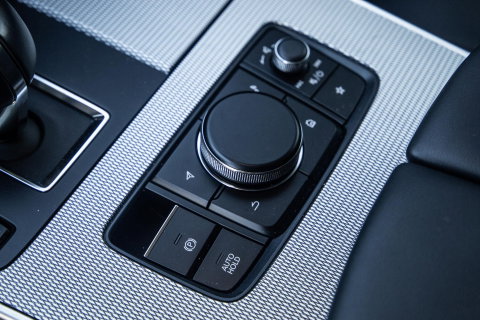 Mazda CX-60 2.5 e-SkyActiv PHEV Homura PANORAMA / TREKHAAK / 360 CAMERA / STOELVERWARMING + KOELING / CARPLAY / ADAPTIVE CRUISE
