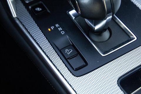 Mazda CX-60 2.5 e-SkyActiv PHEV Homura PANORAMA / TREKHAAK / 360 CAMERA / STOELVERWARMING + KOELING / CARPLAY / ADAPTIVE CRUISE