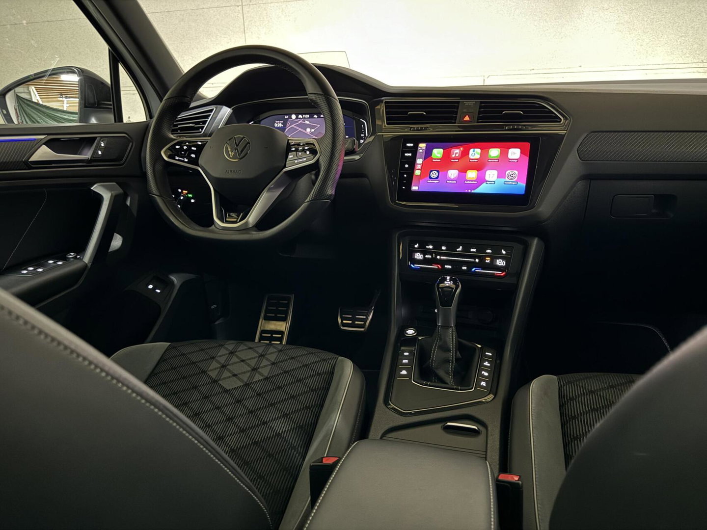 Volkswagen Tiguan 1.4 TSI eHybrid R-Line Black Style Pano HUD 360º Carplay