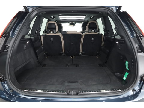 Volvo XC90 2.0 T8 Plus Dark | Luchtvering |  Pano-dak | B&W Audio | Trekhaak | 360 camera |
