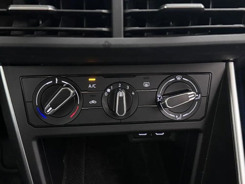 Volkswagen Polo 1.0 TSI Life Virtual CarPlay Camera NAP