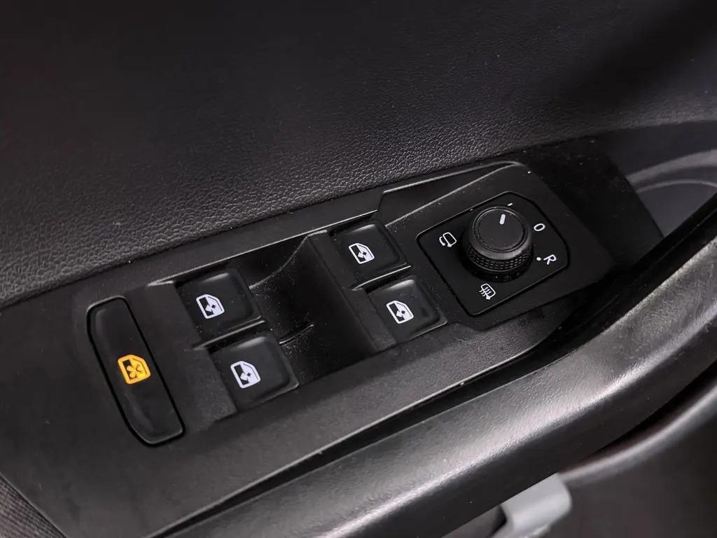 Volkswagen Polo 1.0 TSI Life Virtual CarPlay Camera NAP