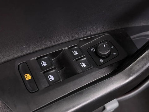 Volkswagen Polo 1.0 TSI Life Virtual CarPlay Camera NAP