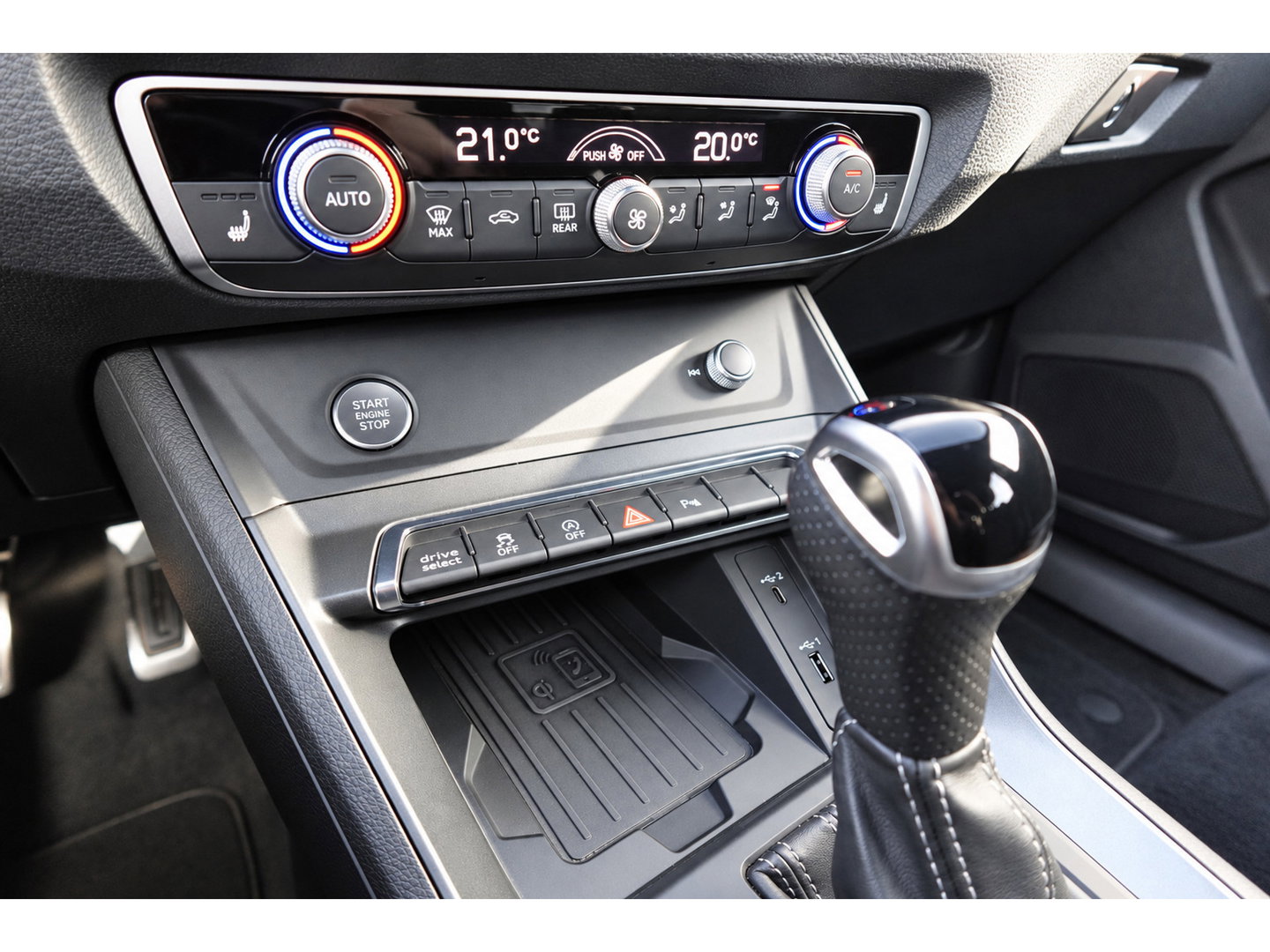 Audi Q3 35 TFSI S Line KEYLESS SFEER CAM'