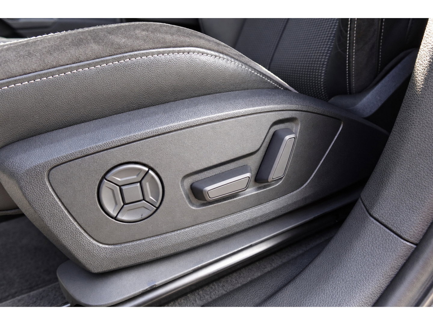 Audi Q3 35 TFSI S Line KEYLESS SFEER CAM'