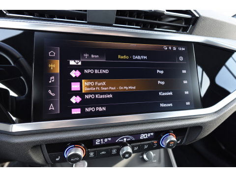 Audi Q3 35 TFSI S Line KEYLESS SFEER CAM'