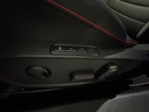 Volkswagen Golf 2.0 TSI GTI Pano|HuD|Volleder|Memory|Stoelventilatie