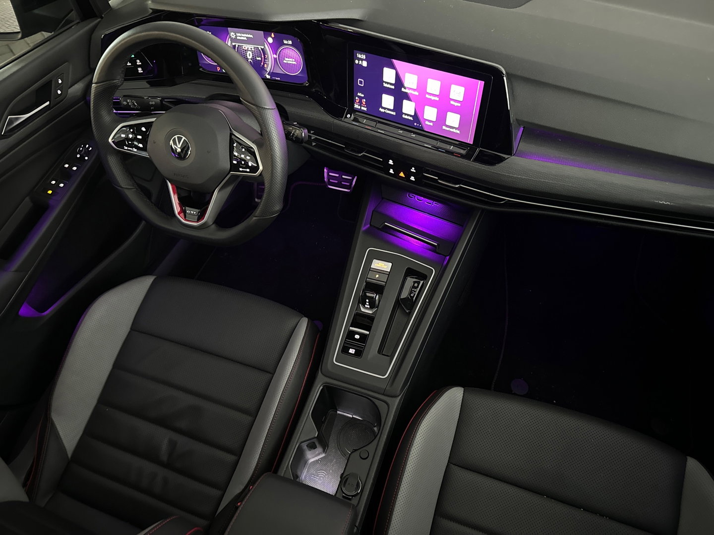 Volkswagen Golf 2.0 TSI GTI Pano|HuD|Volleder|Memory|Stoelventilatie