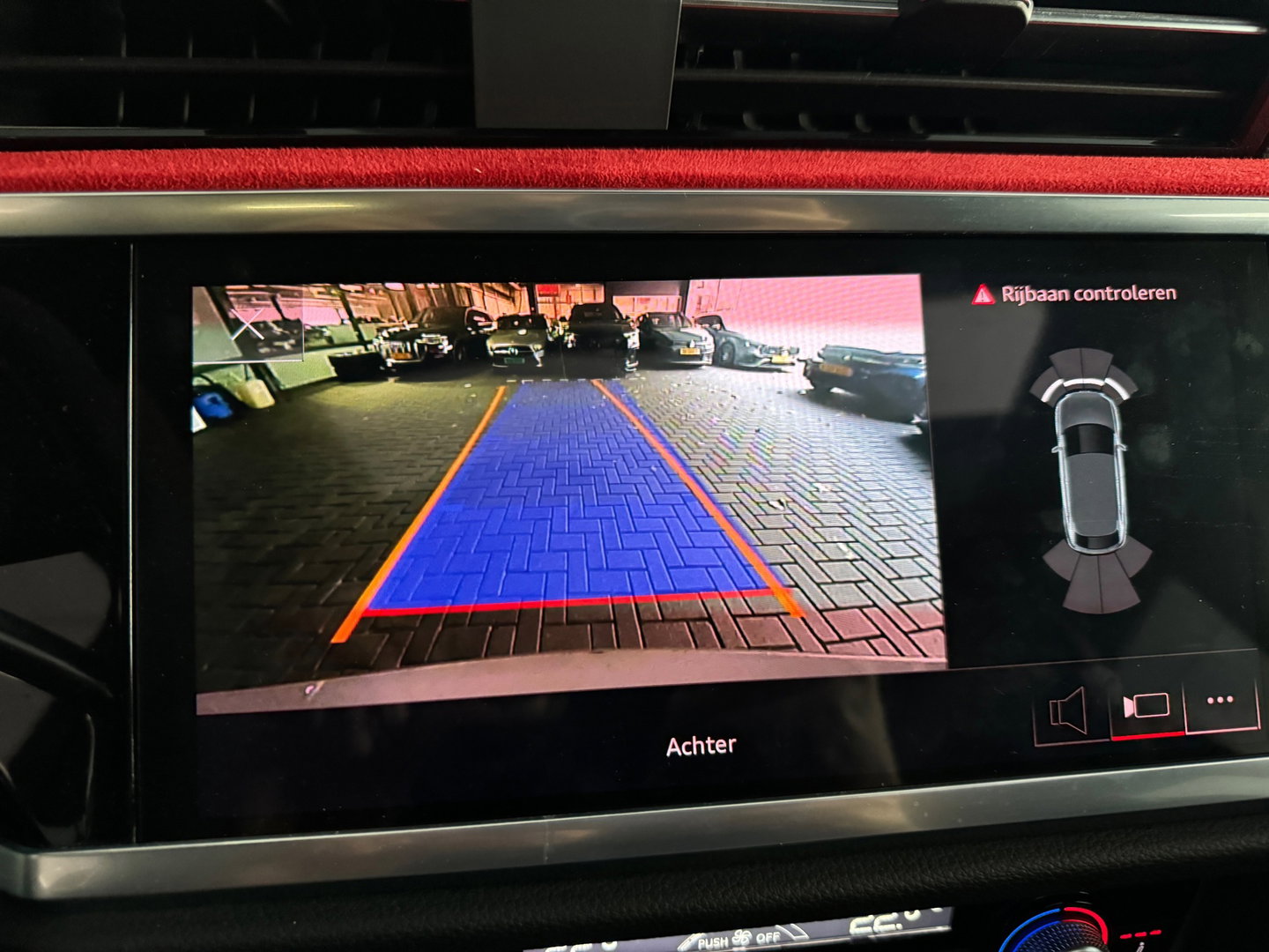 Audi RSQ3 Sportback 2.5 TFSI Pano|B&O|Keyless|Carbon|Sfeer|ACC