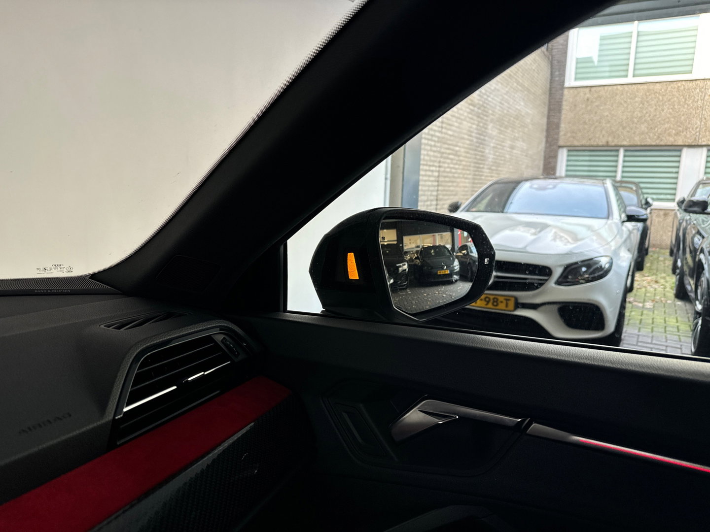 Audi RSQ3 Sportback 2.5 TFSI Pano|B&O|Keyless|Carbon|Sfeer|ACC