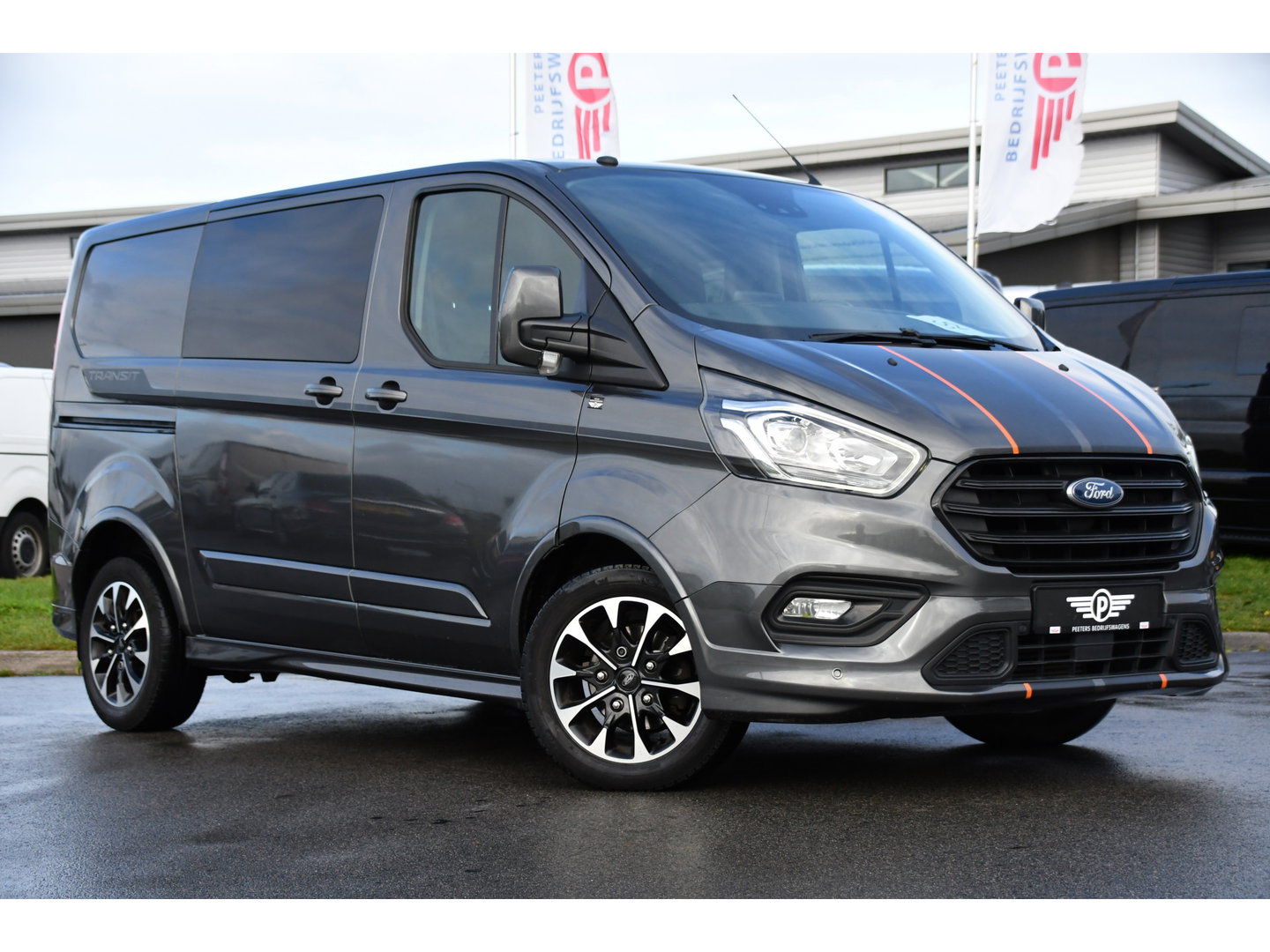 Ford Transit Custom 290 2.0 TDCI L1H1 Sport DC Cruise, Camera, Carplay, Leder, LED, 170pk, 2 x Schuifdeur, Automaat, Stoelverwarming, Uniek!