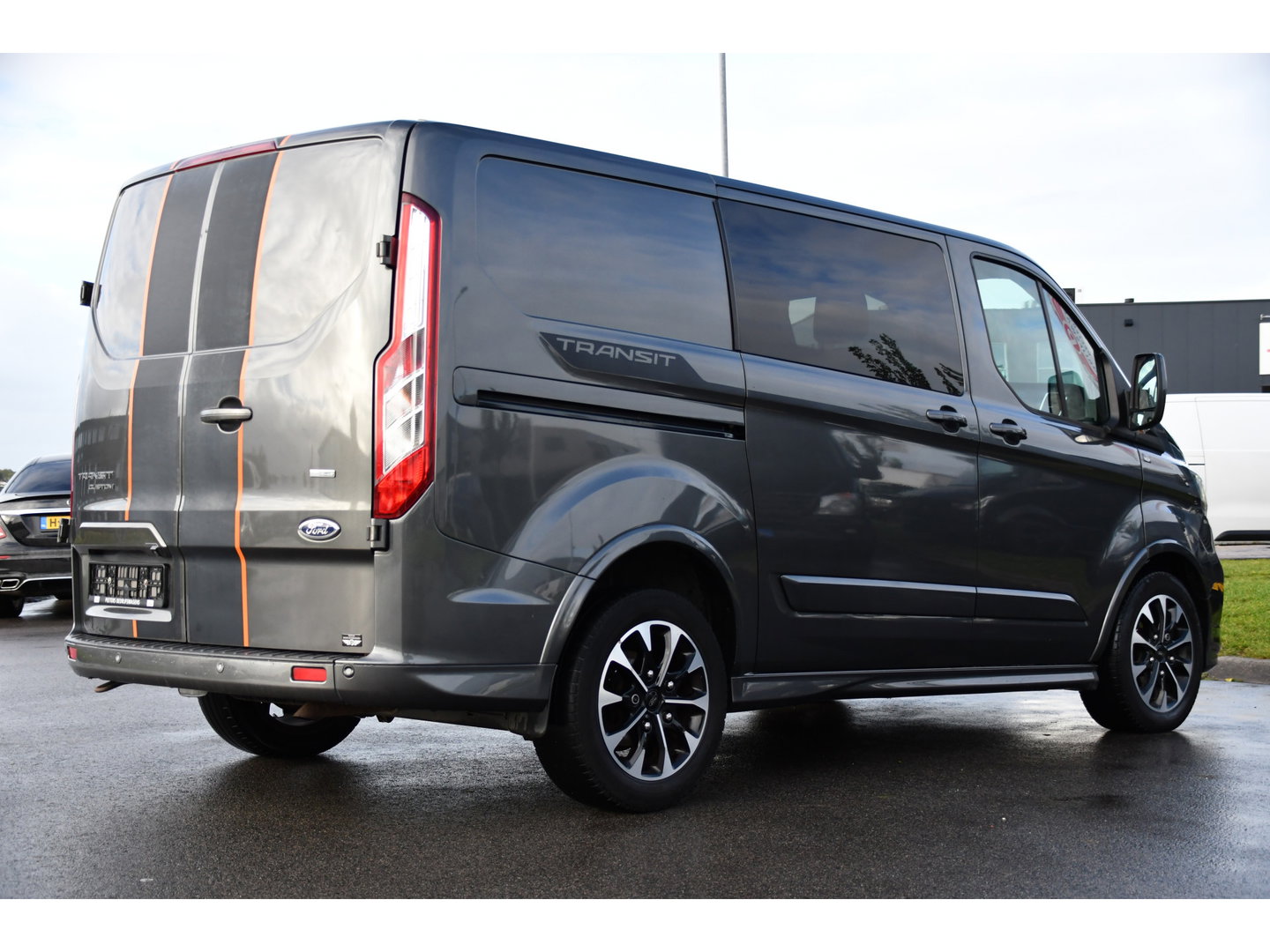 Ford Transit Custom 290 2.0 TDCI L1H1 Sport DC Cruise, Camera, Carplay, Leder, LED, 170pk, 2 x Schuifdeur, Automaat, Stoelverwarming, Uniek!