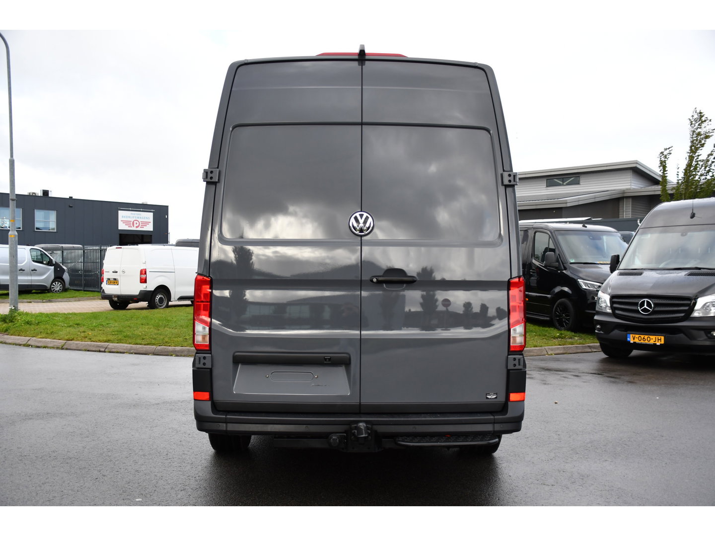 Volkswagen Crafter 35 2.0 TDI L3H3 4Motion PB Edition FULL Options! Adaptieve Cruise, Camera, LED, Carplay, 177pk, Automaat, Clima, 4x4, Stoelverwarming, Uniek!