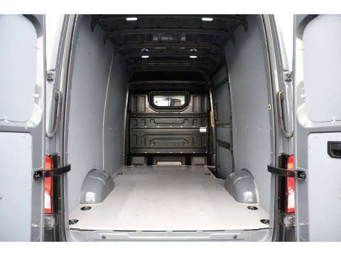 Volkswagen Crafter 35 2.0 TDI L3H3 4Motion PB Edition FULL Options! Adaptieve Cruise, Camera, LED, Carplay, 177pk, Automaat, Clima, 4x4, Stoelverwarming, Uniek!