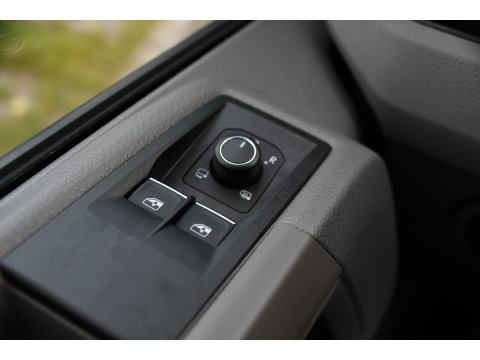 Volkswagen Crafter 35 2.0 TDI L3H3 4Motion PB Edition FULL Options! Adaptieve Cruise, Camera, LED, Carplay, 177pk, Automaat, Clima, 4x4, Stoelverwarming, Uniek!