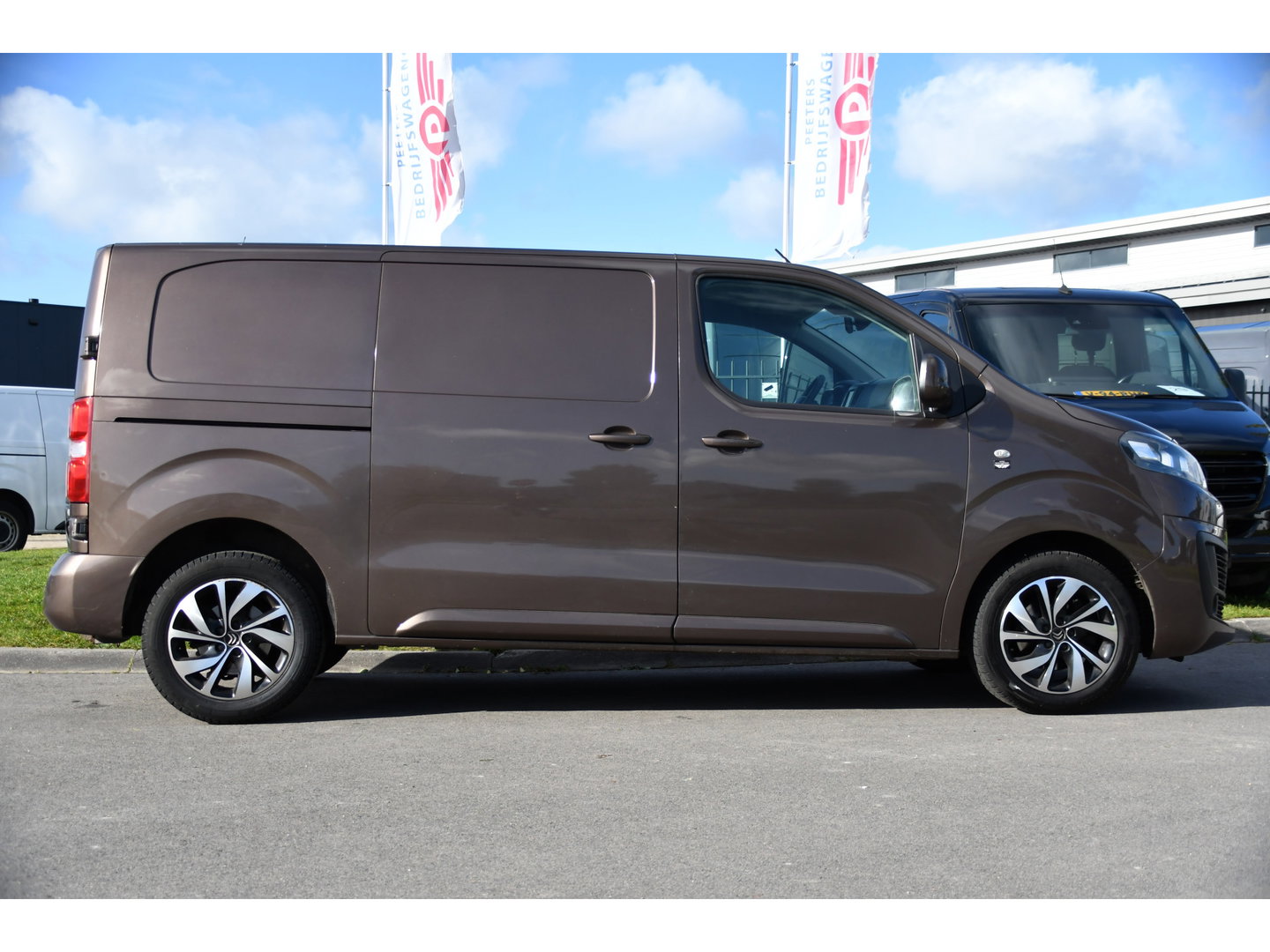 Citroën Jumpy 2.0 BlueHDI 120 L2 PB Edition Camera, Cruise, Clima, 120pk, Mulitmedia, Airco, Trekhaak, Uniek!