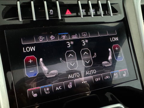 Lamborghini Urus 4.0 V8 Pano|Ceramic|Carbon|B&O 3D|Massage|Blindspot|Keyless