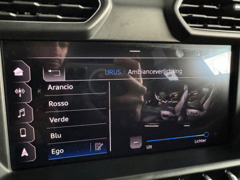 Lamborghini Urus 4.0 V8 Pano|Ceramic|Carbon|B&O 3D|Massage|Blindspot|Keyless
