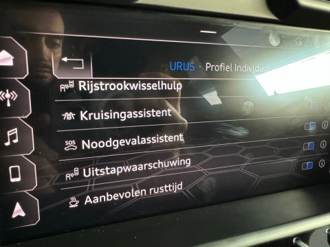 Lamborghini Urus 4.0 V8 Pano|Ceramic|Carbon|B&O 3D|Massage|Blindspot|Keyless