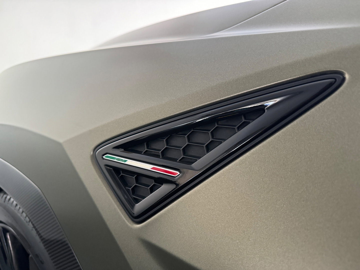 Lamborghini Urus 4.0 V8 Pano|Ceramic|Carbon|B&O 3D|Massage|Blindspot|Keyless