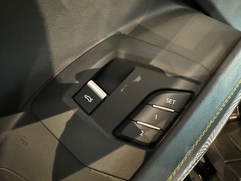Lamborghini Urus 4.0 V8 Pano|Ceramic|Carbon|B&O 3D|Massage|Blindspot|Keyless
