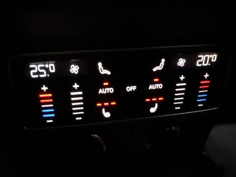 Lamborghini Urus 4.0 V8 Pano|Ceramic|Carbon|B&O 3D|Massage|Blindspot|Keyless