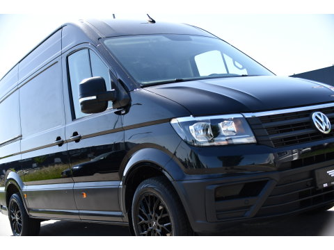 Volkswagen Crafter 35 2.0 TDI L3H3 Black Edition Camera, Cruise, Carplay, Automaat, Trekhaak, 177pk, Airco, Multimedia, Uniek!