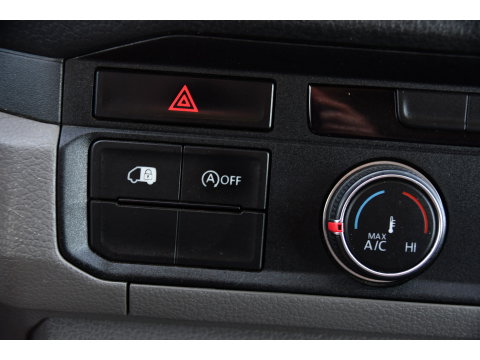 Volkswagen Crafter 35 2.0 TDI L3H3 Black Edition Camera, Cruise, Carplay, Automaat, Trekhaak, 177pk, Airco, Multimedia, Uniek!