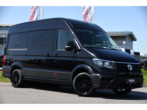 Volkswagen Crafter 35 2.0 TDI L3H3 Black Edition Camera, Cruise, Carplay, Automaat, Trekhaak, 177pk, Airco, Multimedia, Uniek!