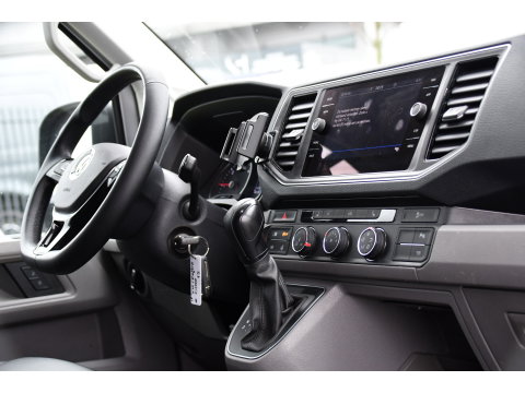 Volkswagen Crafter 35 2.0 TDI L3H3 Highline PB Edition Full Options! Adaptieve Cruise, Carplay, LED, Leder, Stoelwarming, Trekhaak, Multimedia, Uniek!