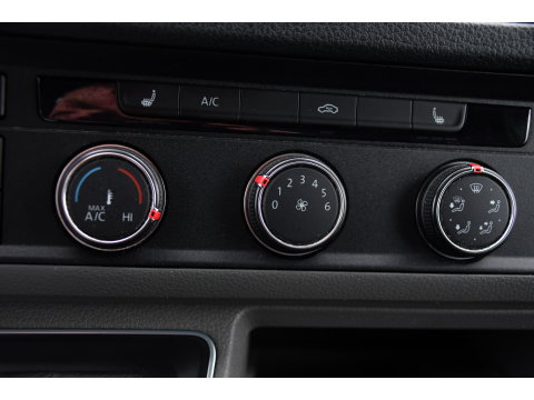 Volkswagen Crafter 35 2.0 TDI L3H3 Highline PB Edition Full Options! Adaptieve Cruise, Carplay, LED, Leder, Stoelwarming, Trekhaak, Multimedia, Uniek!