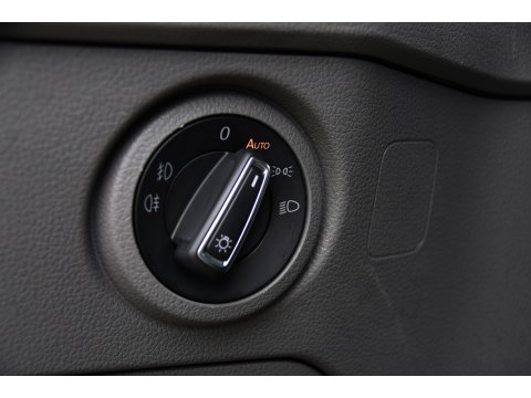 Volkswagen Crafter 35 2.0 TDI L3H3 Highline PB Edition Full Options! Adaptieve Cruise, Carplay, LED, Leder, Stoelwarming, Trekhaak, Multimedia, Uniek!