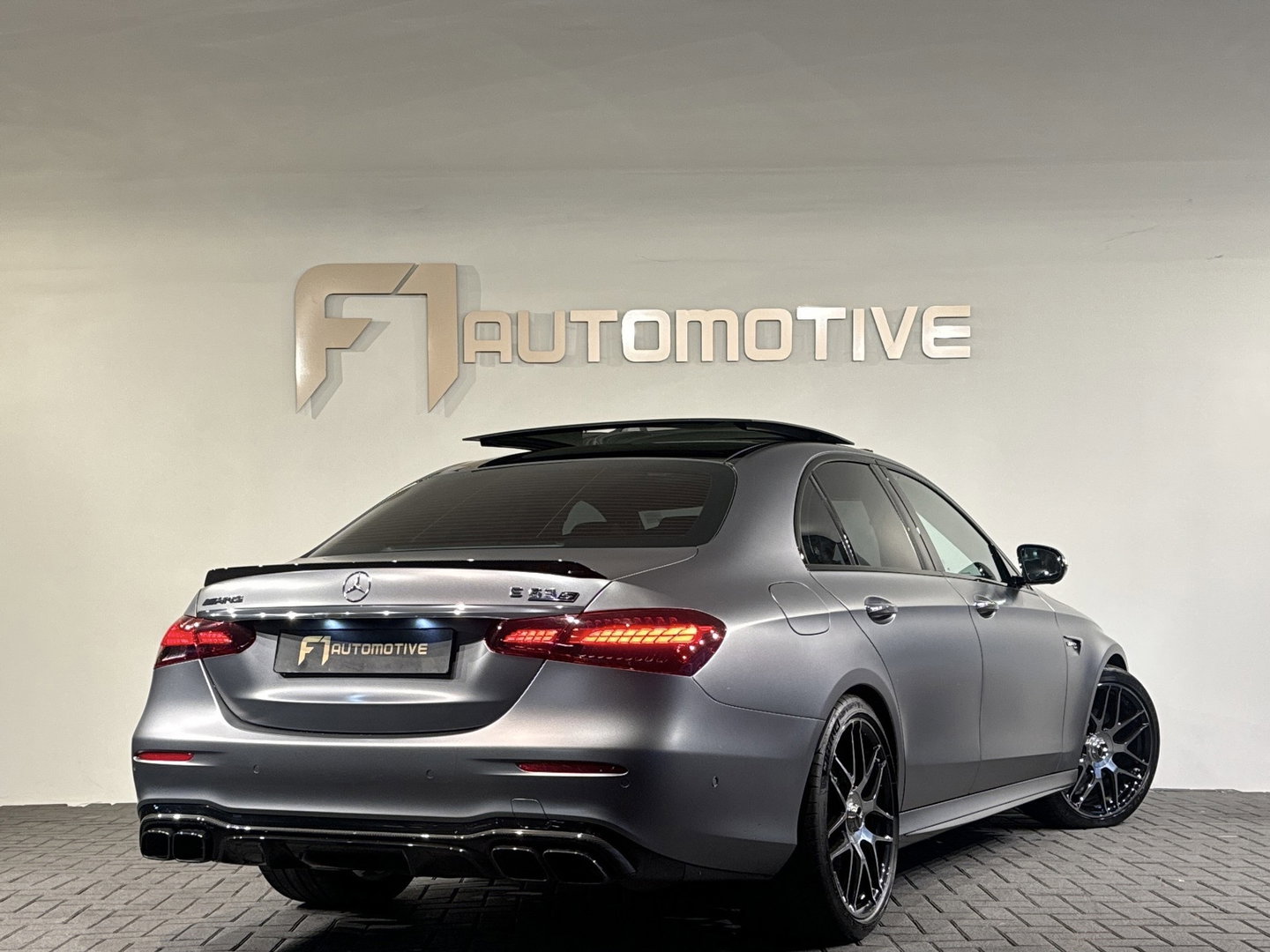 Mercedes-Benz E-Klasse AMG 63 S 4MATIC Pano|Ceramic|360c|Carbon|Keyless